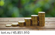 Investing in a Brighter Future Through Smart Financial Growth Strategies and Effective Money Management Techniques. Стоковое AI-видео, аниматор Sergey Grishin / Фотобанк Лори