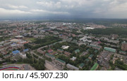Пролет над городом Чебоксары - жилые дома и стадион (аэросъемка 2022 года) Стоковое видео, видеограф Владислав Самошкин / Фотобанк Лори