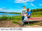 Семья на рыбалке (2015 год). Стоковое фото, фотограф Зобков Юрий / Фотобанк Лори