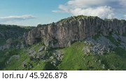 Summer landscape in Caucasus Mountains. Стоковое видео, видеограф Михаил Коханчиков / Фотобанк Лори