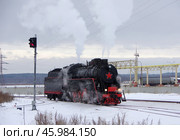 Паровоз Л-3111 выполняет манёвры на станции Электролитная, город Верхняя Пышма, Свердловская область. Редакционное фото, фотограф Алексей Иванов / Фотобанк Лори