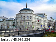 Казанский государственный педагогический университет (КГПУ), Казань, ул. Мартына Межлаука, 1 (2024 год). Стоковое фото, фотограф Александр Тараканов / Фотобанк Лори