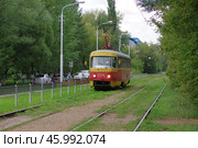 Трамвай Tatra T3SU №2174, улица Нежинская, город Уфа, Республика Башкортостан (2019 год). Редакционное фото, фотограф Алексей Иванов / Фотобанк Лори