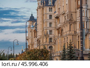 Residential complex "Dvortsovaya Embankment" at 38 Fedoseevskaya Street. Russia, Republic of Tatarstan, Kazan, September 2023. Стоковое фото, фотограф Photojuli / Фотобанк Лори