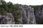 Горы Саксонской  Швейцарии. Вид с моста Бастай. Германия. Лето. Mountains of Saxon Switzerland. View from the Bastei Bridge. Germany. Summer. Редакционное видео, видеограф Горшков Александр / Фотобанк Лори