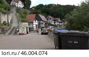 Улица городка Ратен. Германия. Лето. Саксонская Швейцария. Street in the town of Rathen. Germany. Summer. Saxon Switzerland. Редакционное видео, видеограф Горшков Александр / Фотобанк Лори