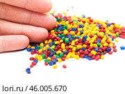 tinted plastic granulate for injection moulding process. Стоковое фото, фотограф Сергей Толмачёв / Фотобанк Лори