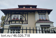 Вилла Карла Шмидта в районе Амалиенау Калининграда (2022 год). Редакционное фото, фотограф Free Wind / Фотобанк Лори