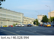 Автомобильное движение на пересечении улиц Садовая-Спасская, Новая Басманная и Каланчевская в Москве (2024 год). Редакционное фото, фотограф Александр Замараев / Фотобанк Лори