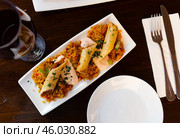 Morrocan lamb and harissa rolls with couscous. Стоковое фото, фотограф Яков Филимонов / Фотобанк Лори
