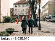 Klaipeda, Lithuania, 20 February 2019, City street rainy day, desert little town. Редакционное фото, фотограф Spirit River / Фотобанк Лори