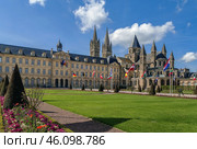 The Abbey of Saint-Etienne and town hall, Caen, France (2016 год). Стоковое фото, фотограф Boris Breytman / Фотобанк Лори