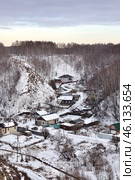 Город Тобольск. Дома в овраге  зимой. Улица Вершина (2015 год). Стоковое фото, фотограф Александр Тараканов / Фотобанк Лори