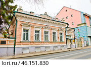 Дом Фалеева (сейчас посольство Абхазии в России). Гагаринский переулок, дом 11. Зимний день. Москва. Редакционное фото, фотограф E. O. / Фотобанк Лори