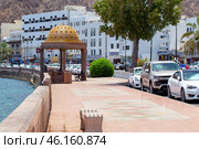 View of the picturesque waterfront and Corniche in Muscat. Sultanate of Oman (2024 год). Редакционное фото, фотограф Евгений Ткачёв / Фотобанк Лори