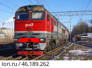 Тепловоз 2ТЭ116У-0294, станция Автово, Санкт-Петербург (2020 год). Редакционное фото, фотограф Алексей Иванов / Фотобанк Лори