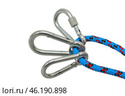 Карабин и веревка на белом фоне. Carabiner and rope on a white background. Стоковое фото, фотограф Татьяна Д / Фотобанк Лори
