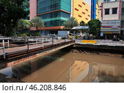 Jakarta / Indonesia - 29 Jul 2016: The river in old Jakarta, Indonesia. Редакционное фото, фотограф Сергей Стрелков / Фотобанк Лори