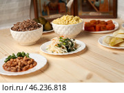 Lenten food on a wooden background symbolizes simplicity and humility, which help the believer focus on spiritual life in the days of Great Lent. Стоковое фото, фотограф Скрипачев Антон / Фотобанк Лори
