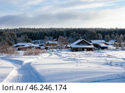 Лесной поселок зимой. Редакционное фото, фотограф Анна Аникова / Фотобанк Лори