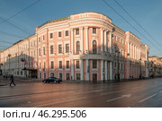 Санкт-Петербург. Бывший дом генерал-полицмейстера Санкт-Петербурга Чичерина на Невском проспекте, 15 (2010 год). Редакционное фото, фотограф Александр Алексеев / Фотобанк Лори