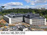 Krasnogorsk, Russia - July 6. 2024. Educational center Polet - a modern multifunctional school. Редакционное фото, фотограф Володина Ольга / Фотобанк Лори