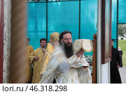 Игумен Сергий Кусков на литургии в Вознесенской Давидовой пустыни (2020 год). Редакционное фото, фотограф Дмитрий Неумоин / Фотобанк Лори