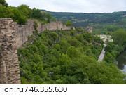 Башни и стены крепости Царевец в Велико-Тырново, Болгария (2019 год). Стоковое фото, фотограф Дымов Игорь / Фотобанк Лори