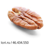 Вкусный орех пекан на белом фоне. Стоковое фото, фотограф Pixel_shot / Фотобанк Лори