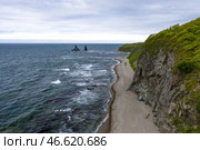 Приморский край. Кекуры Два Брата около бухты Рудная в Японском море. Стоковое фото, фотограф Юрий Смитюк / ТАСС / Фотобанк Лори