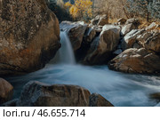 Водопад в горах осенью. Стоковое фото, фотограф Сармат Батагов / Фотобанк Лори