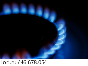 Зажженная конфорка на газовой плите. С. Стоковое фото, фотограф Елагин/Бизнес Online / ТАСС / Фотобанк Лори