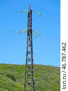 Металлическая опора высоковольтной линии электропередачи. Electric tower high voltage post. Стоковое фото, фотограф Татьяна Д / Фотобанк Лори