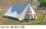 Белая тентовая палатка. White tent. Стоковое фото, фотограф Татьяна Д / Фотобанк Лори