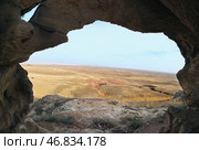 Пещера горы Богдо - Богдинско-Баскунчакский заповедник. Стоковое фото, фотограф Павел Просянов / Фотобанк Лори