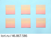 Записки на синем фоне. Стоковое фото, фотограф Pixel_shot / Фотобанк Лори