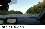 Автобан Германии на рассвете. Вид из салона автомобиля. Май. German Autobahn at dawn. View from inside the car. May. Стоковое видео, видеограф Горшков Александр / Фотобанк Лори