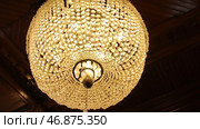 Amazing luxury chandelier on ceiling. Стоковое фото, фотограф David Kashakhi / Фотобанк Лори