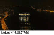 Beautiful view of the tall skyscraper in the Central business district in Hong Kong. Стоковое фото, фотограф David Kashakhi / Фотобанк Лори