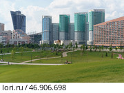 Москва, Россия - 28 мая 2019 - фрагмент парка «Ходынское поле» Редакционное фото, фотограф YuryKara / Фотобанк Лори