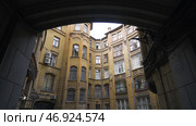 Petersburg seems to plunge tourist into magical world. Стоковое фото, фотограф David Kashakhi / Фотобанк Лори