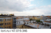 Aerial view of a summer southern city on a cloudy sky background. Стоковое фото, фотограф David Kashakhi / Фотобанк Лори