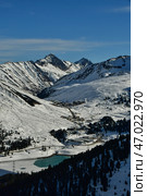 mountain Panorama kuehtai austria Winter Snow Skiing blue sky. Стоковое фото, фотограф Andreas Muth-Hegener / Фотобанк Лори