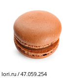 Вкусный шоколадный макарон на белом фоне. Стоковое фото, фотограф Pixel_shot / Фотобанк Лори