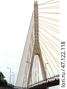 Cable-stayed bridge on road to the center of Baku. Azerbaijan (2023 год). Стоковое фото, фотограф Евгений Ткачёв / Фотобанк Лори