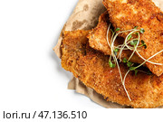 Вкусная жареная треска на белом фоне, крупным планом. Стоковое фото, фотограф Pixel_shot / Фотобанк Лори