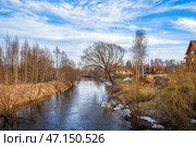 Небольшая речка ранней весной (река Линда) Стоковое фото, фотограф Илья Старков / Фотобанк Лори