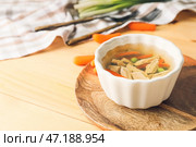 Чаша вкусного заливного на столе. Стоковое фото, фотограф Pixel_shot / Фотобанк Лори