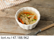 Чаша вкусного заливного на столе. Стоковое фото, фотограф Pixel_shot / Фотобанк Лори