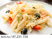 Вкусная паста примавера на тарелке, крупным планом. Стоковое фото, фотограф Pixel_shot / Фотобанк Лори